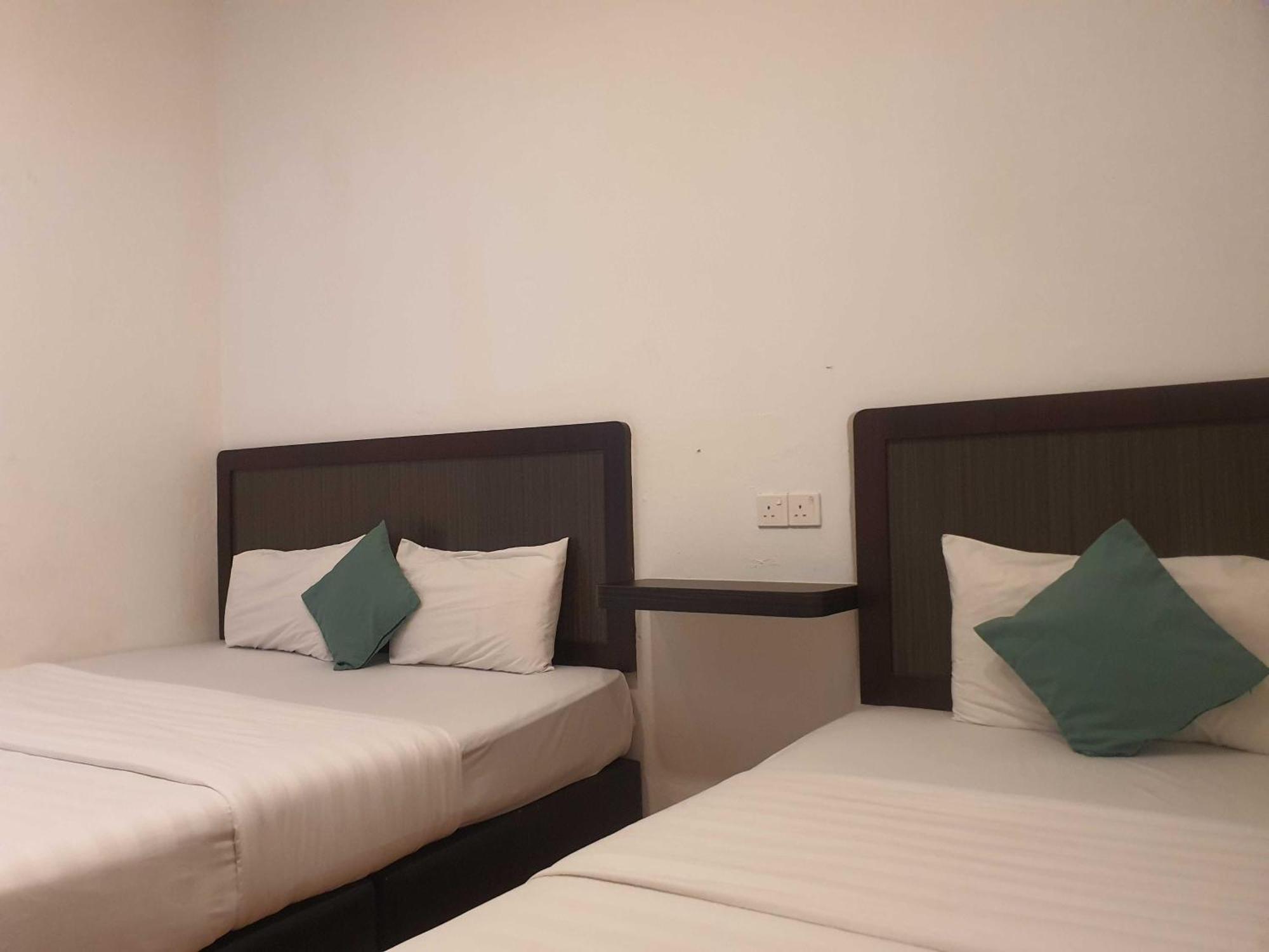 Oyo 91053 Signature Inn Miri Ngoại thất bức ảnh