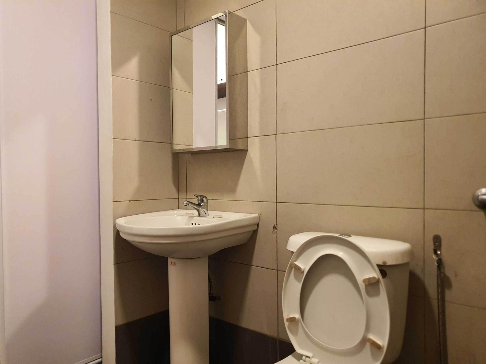 Oyo 91053 Signature Inn Miri Ngoại thất bức ảnh