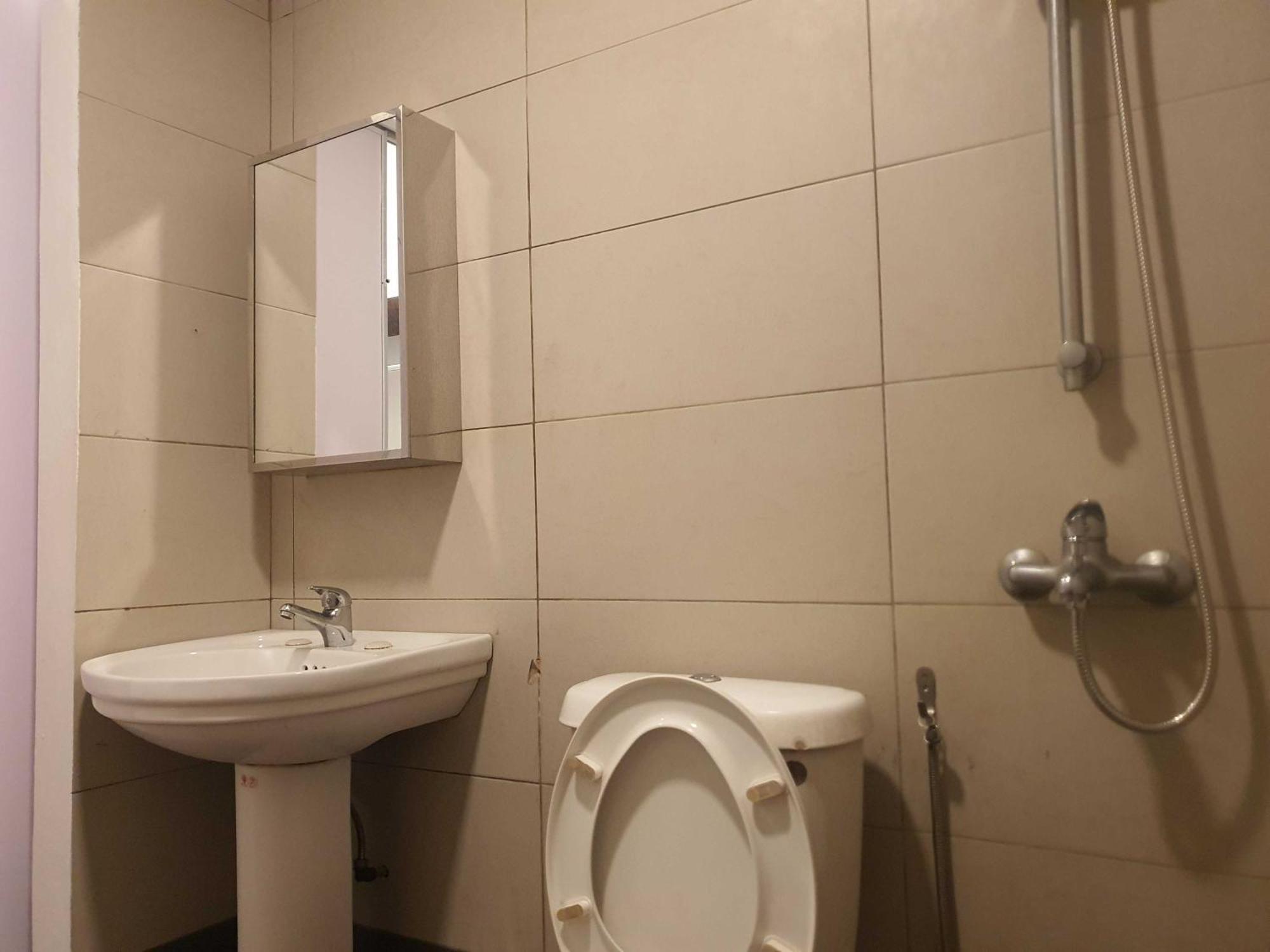 Oyo 91053 Signature Inn Miri Ngoại thất bức ảnh